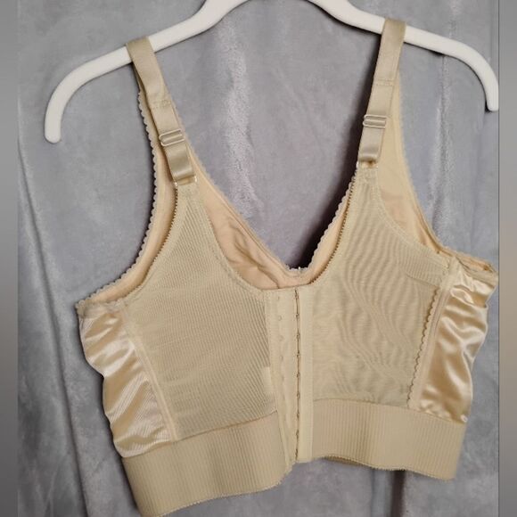 Mastectomy Bra One Of Many - Picture 2 of 3